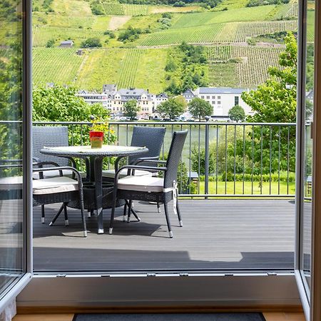 Zum Blauglockenbaum Apartment Zell an der Mosel Exterior photo